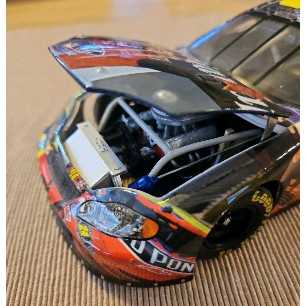2005 GM Dealers #24 Jeff Gordon Milestones 4x Indy 400 Winner Monte Carlo 1/24